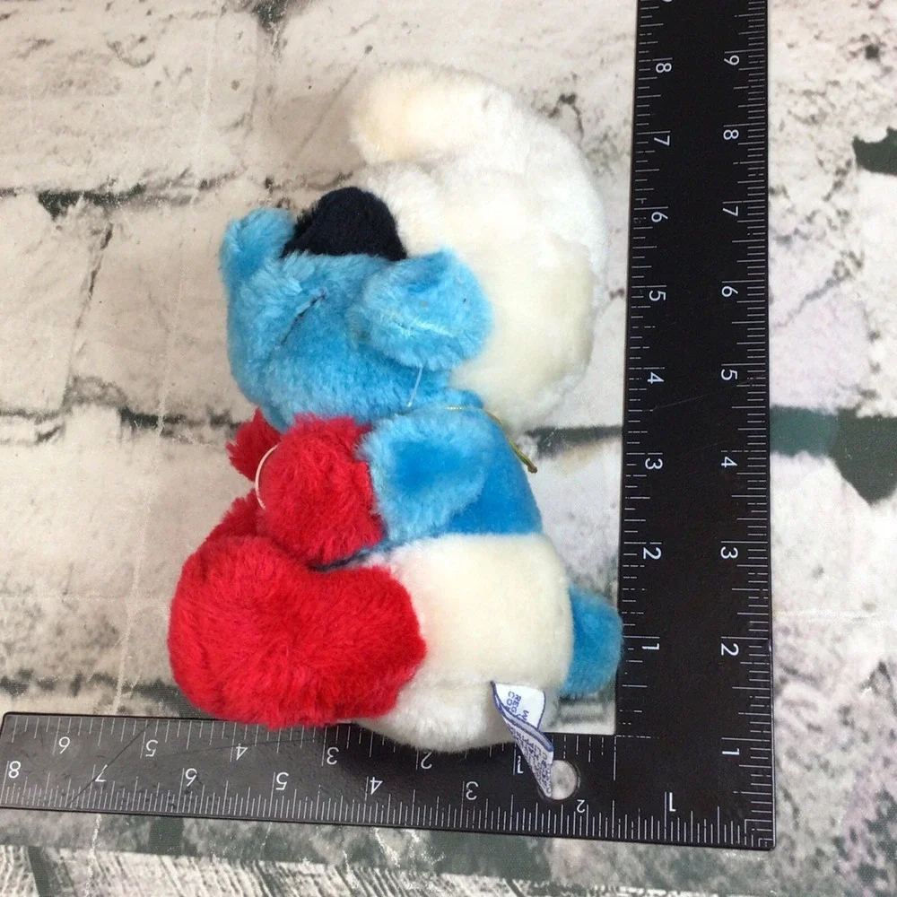 Peyo gently used